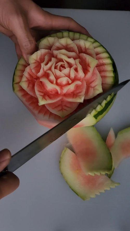 吴川西瓜网红吃瓜,甜蜜一夏，瓜界新宠  第3张